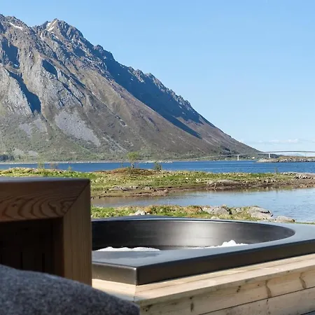 New - Seafront Luxury Near Henningsvaer Villa Kleppstad