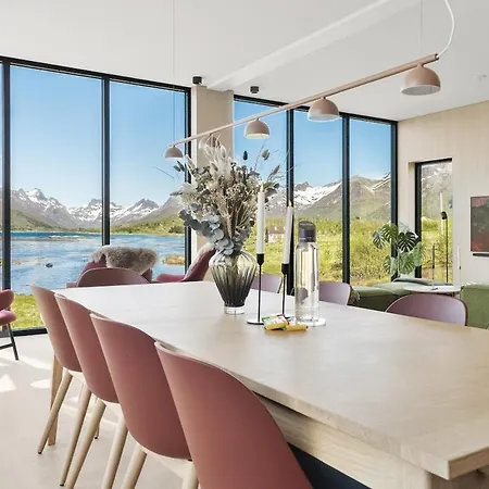 Villa New - Seafront Luxury Near Henningsvaer Kleppstad