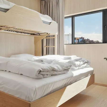 Villa New - Seafront Luxury Near Henningsvaer