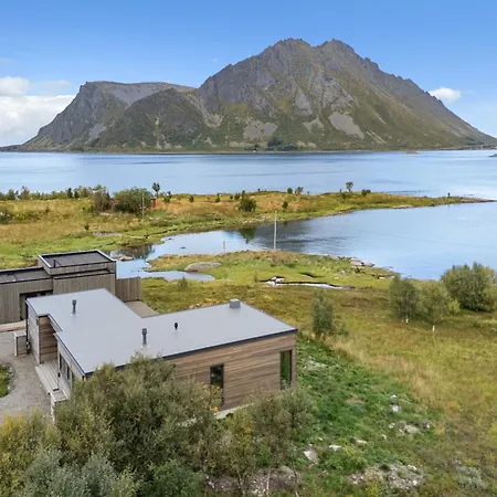 Villa Seafront Luxury Near Henningsvaer Kleppstad