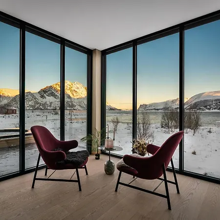 Seafront Luxury Near Henningsvaer Villa Kleppstad