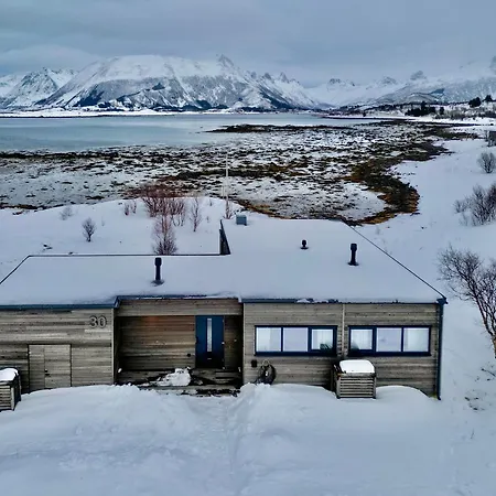 Seafront Luxury Near Henningsvaer Villa Kleppstad