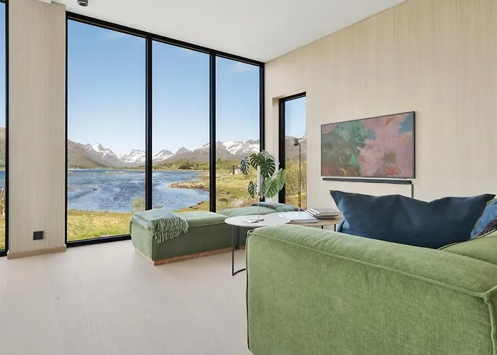 Seafront Luxury Near Henningsvaer Villa Kleppstad