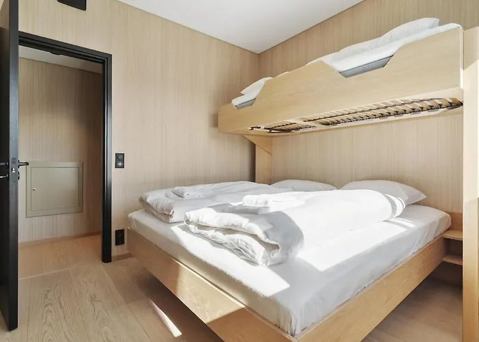 Seafront Luxury Near Henningsvaer Kleppstad