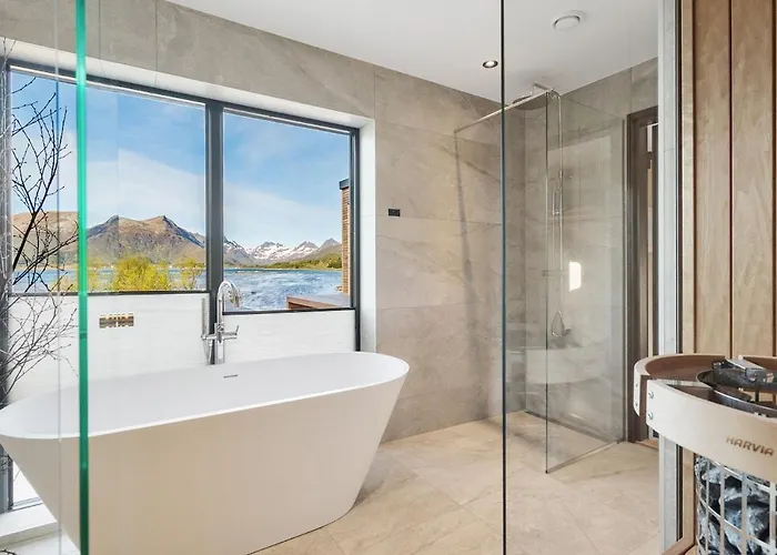 New - Seafront Luxury Near Henningsvaer * Kleppstad
