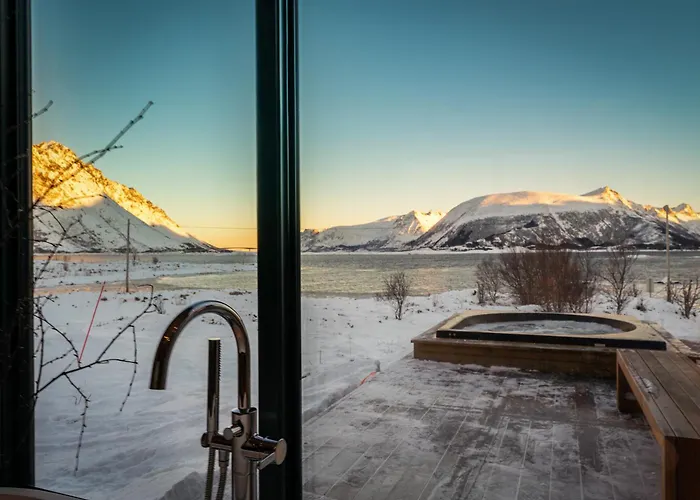 Villa New - Seafront Luxury Near Henningsvaer Kleppstad