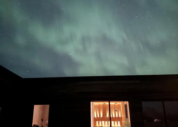 Seafront Luxury Near Henningsvaer Villa
