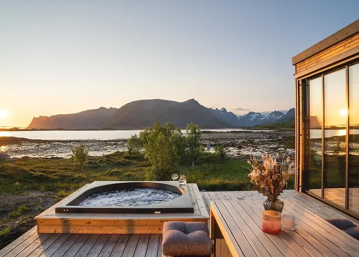 Villa Seafront Luxury Near Henningsvaer Kleppstad
