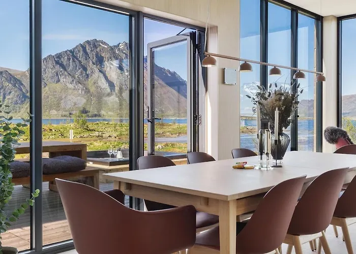 Villa Seafront Luxury Near Henningsvaer Kleppstad