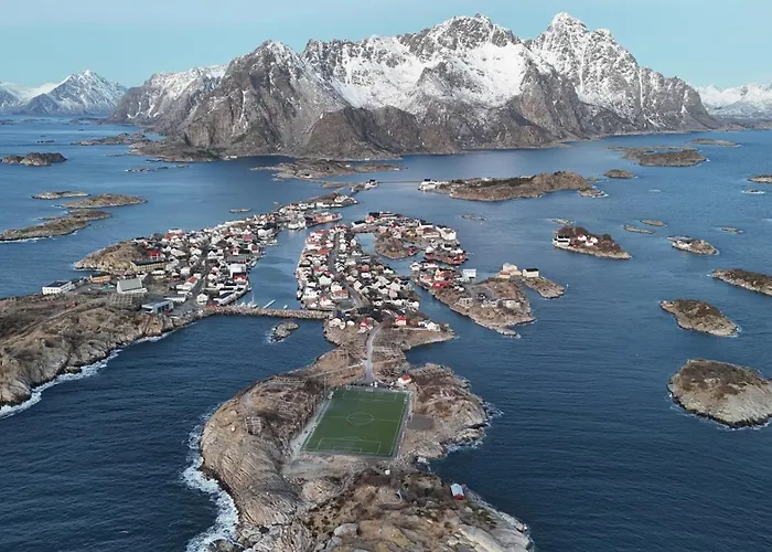 Seafront Luxury Near Henningsvaer Villa Kleppstad